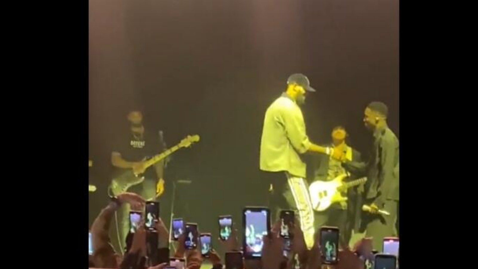 Watch: Crowd goes wild as American singer Giveon brings out LeBron James during live concert in LA