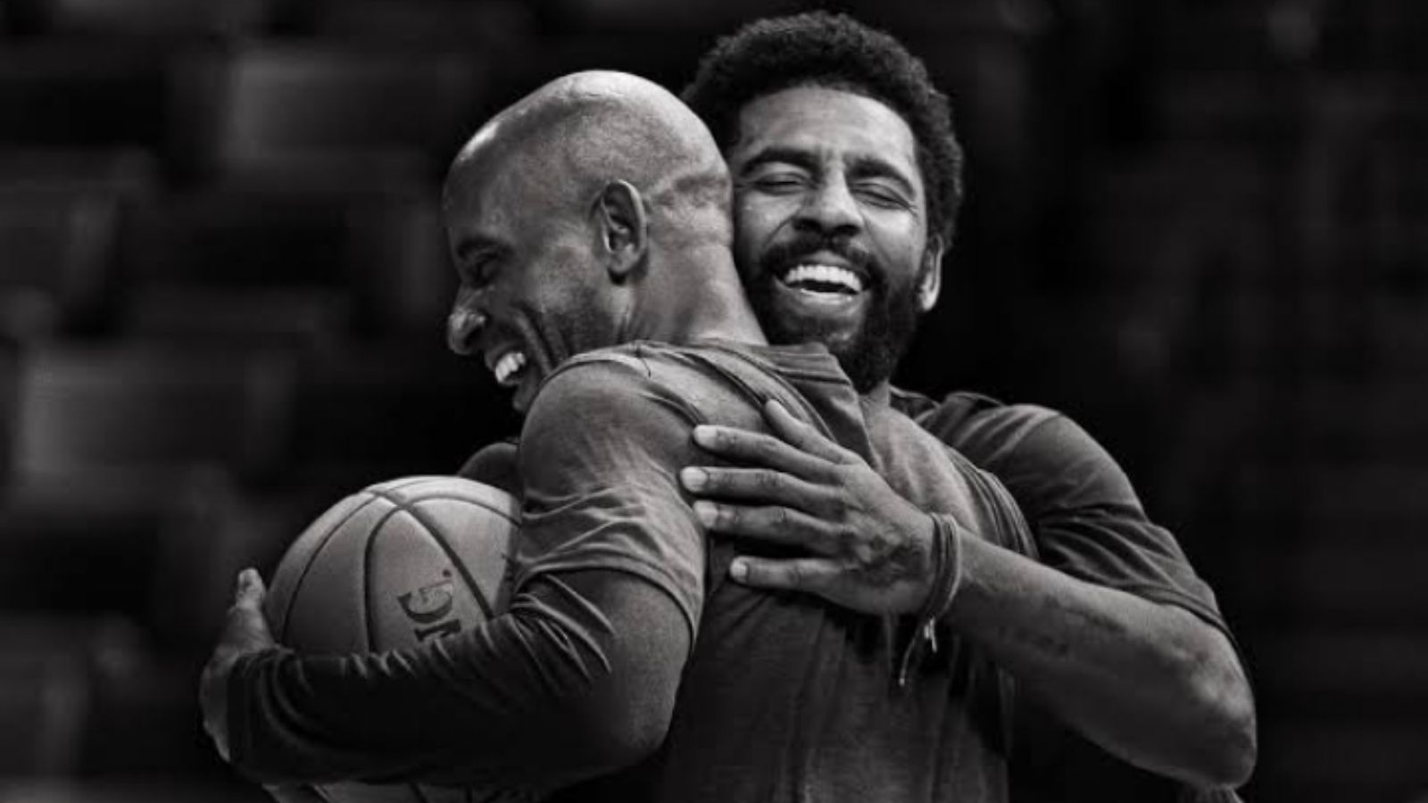 “Gonna give his daddy some corona”: NBA fans attack Kyrie Irving as he shows some love to his father