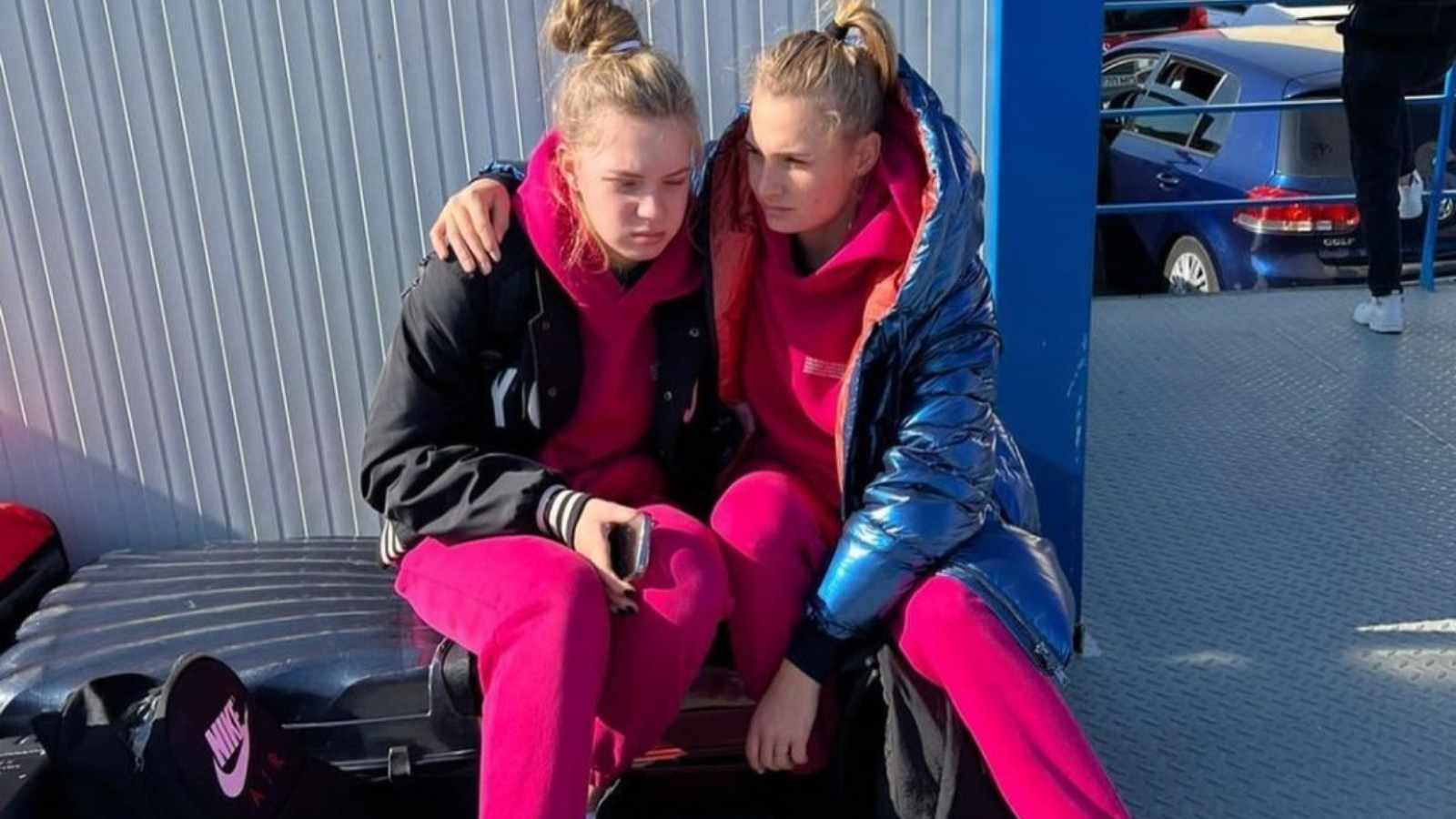 “Take care of your lives,” Dayana Yastremska and her sister flee the country by boat following the Russian invasion of Ukraine