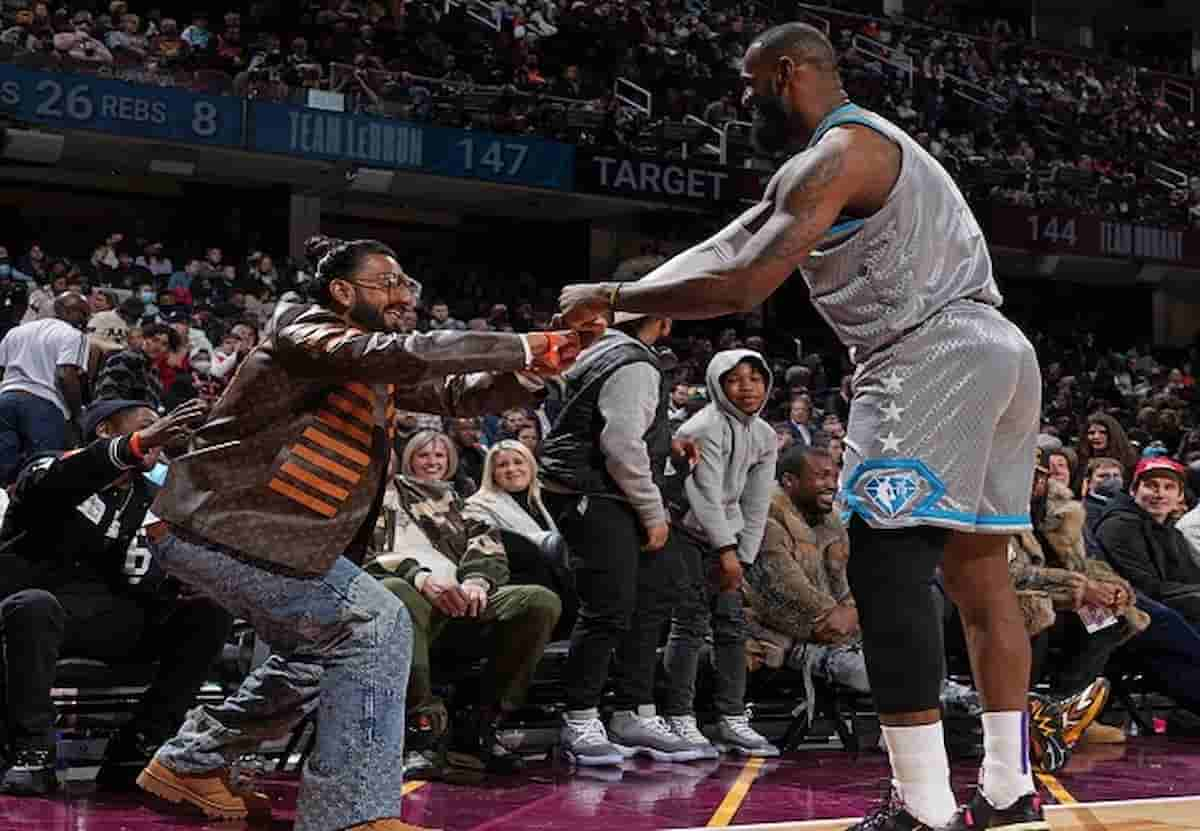 “Apna Time Ayega” Fans go berserk as Bollywood superstar Ranveer Singh meets ‘idol’ LeBron James 