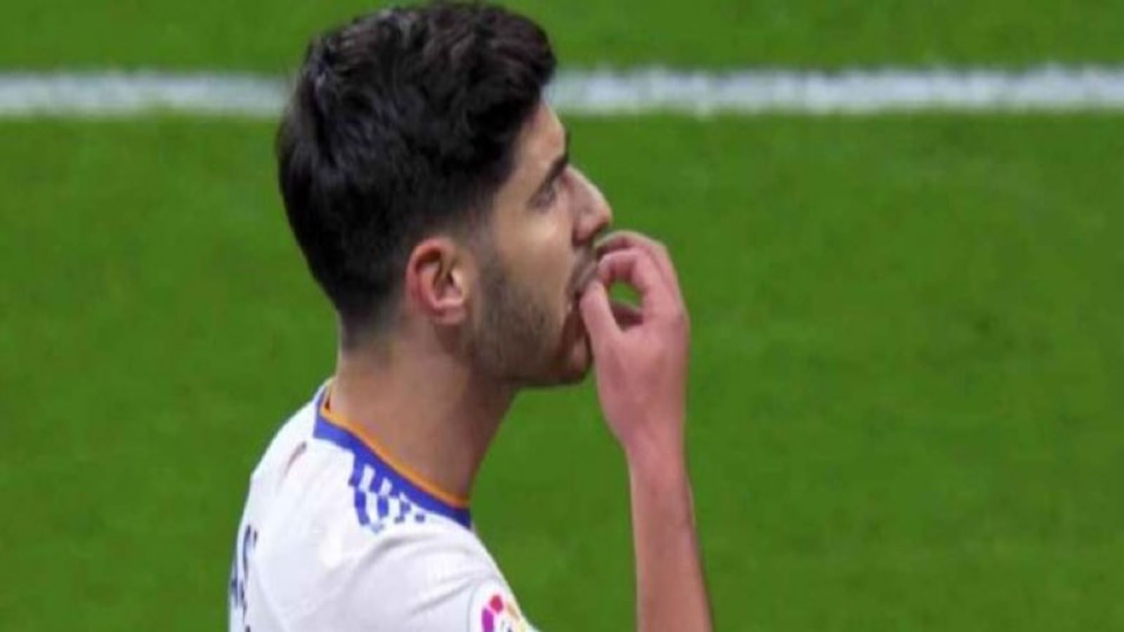 Marco Asensio makes angry gesture to Real Madrid fans after scoring scintillating goal against Alaves