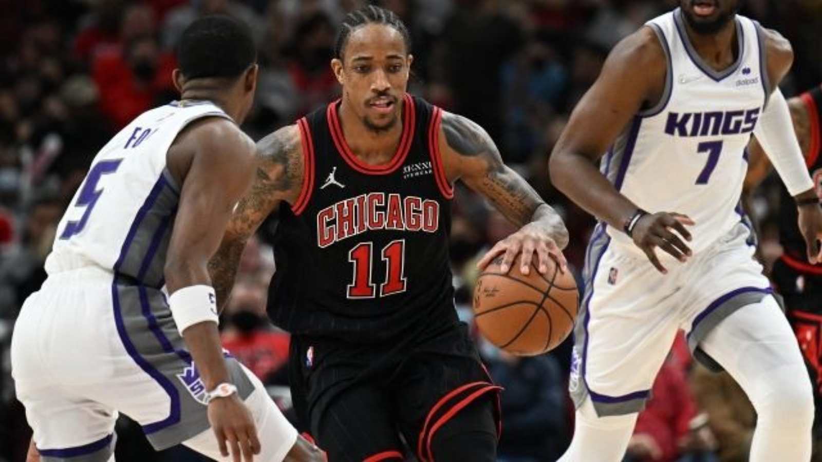 DeMar DeRozan makes NBA history after surpassing Wilt Chamberlain’s long-lasting record in the showdown against the Kings