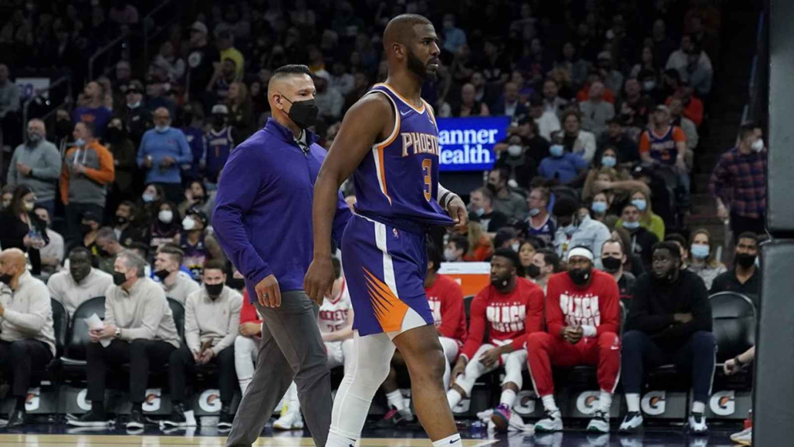 “TOO SOFT” NBA fans perplexed after Chris Paul gets ejected for ‘unknowingly’ shoving the referee