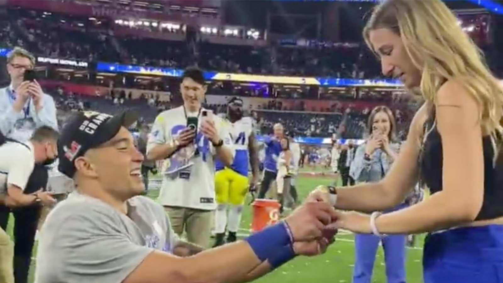 “Two rings in one night” Rams’ Taylor Rapp celebrates Super Bowl win with romantic gesture for his girlfriend