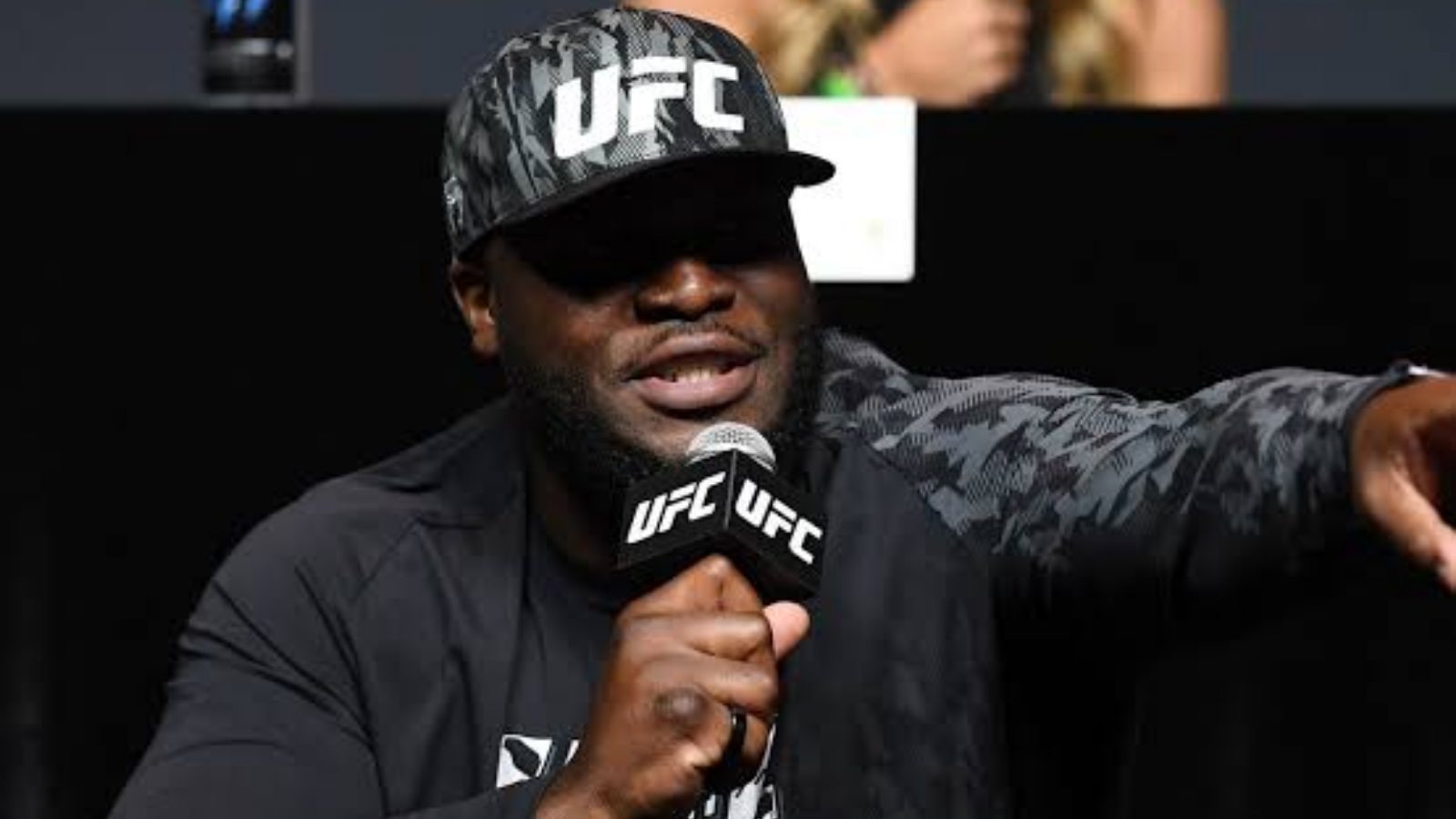 “Not even vitamins”- Derrick Lewis dons the coveted USADA 50x clean test jacket ahead of his UFC 271 outing