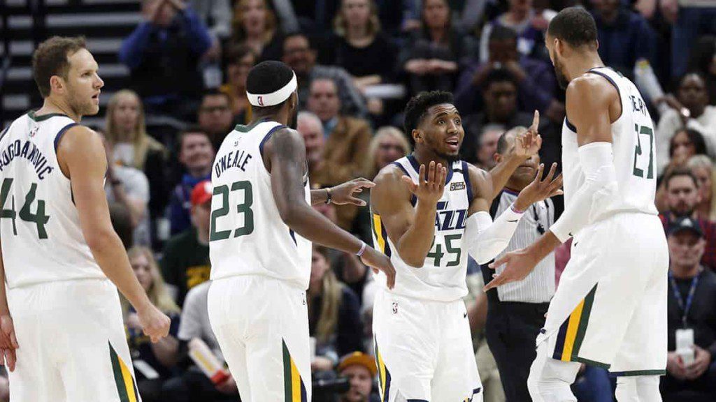 Donovan Mitchell with Jazz teammates