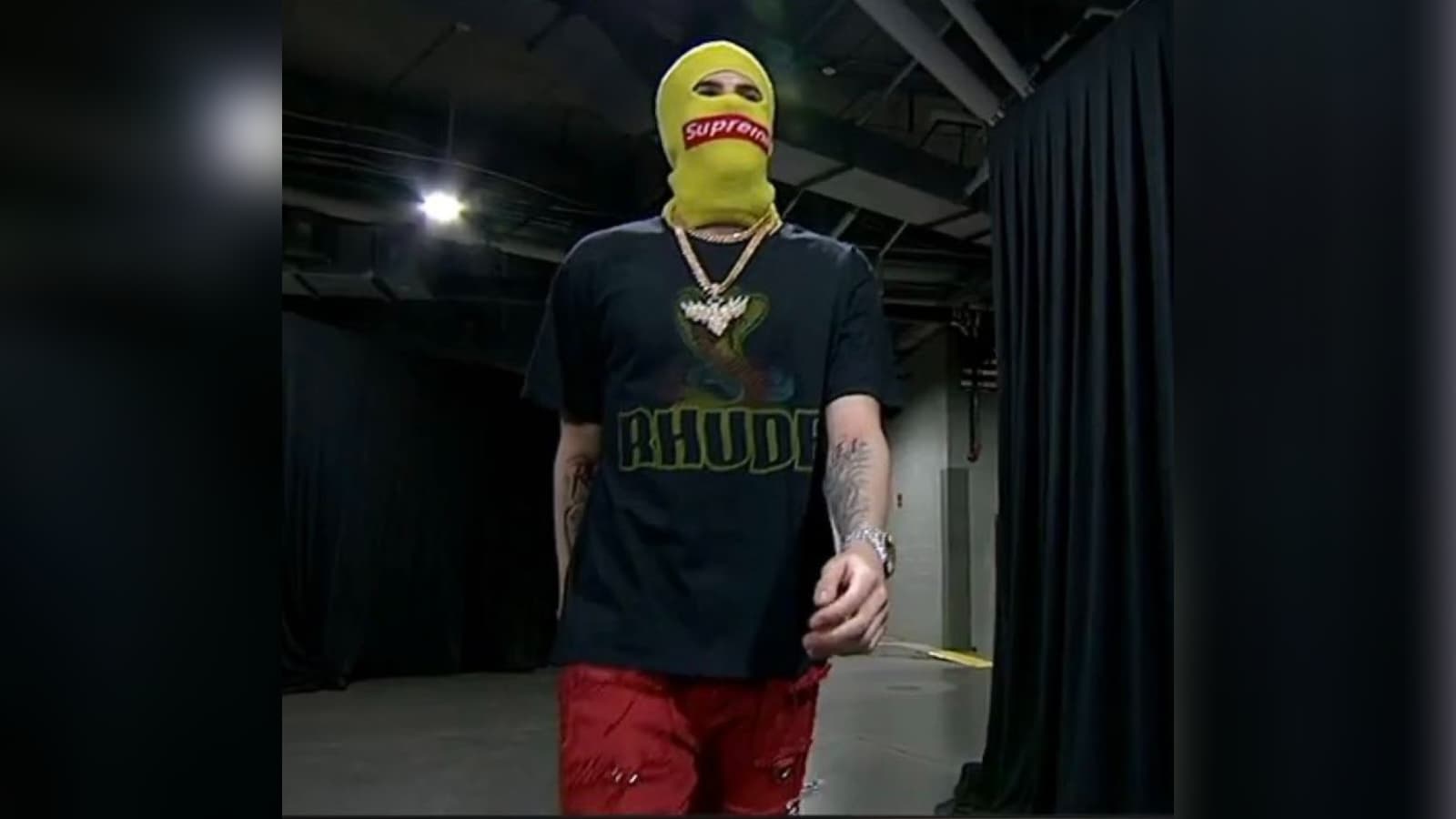 “Straight outta Fortnite”: NBA Twitter trolls first time All-Star LaMelo Ball for hideous pre-game green ski mask outfit