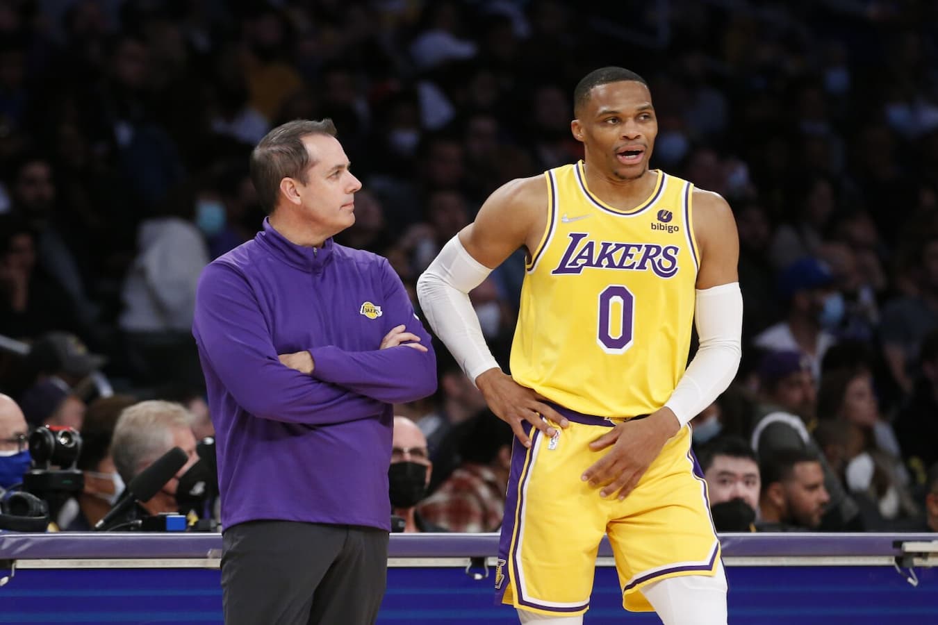 “The needs of the team always come first”: Frank Vogel’s rigid opinion suggests friction between Lakers and Russell Westbrook increases more than ever