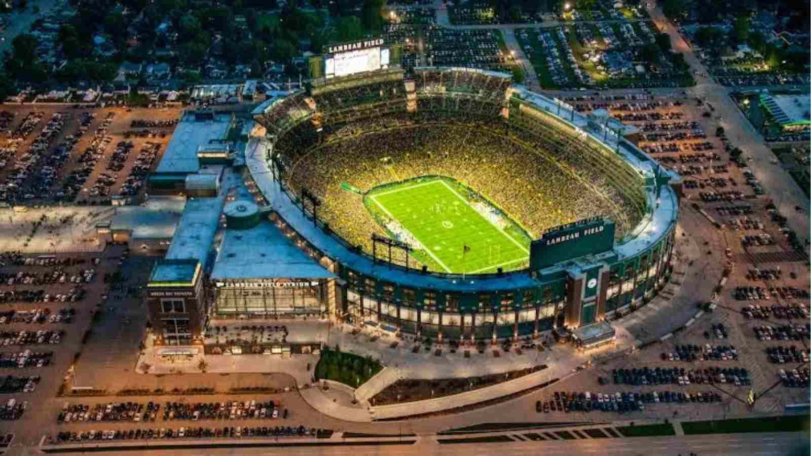 Green Bay Packers are planning a match between soccer giants Manchester City and Bayern Munich at Lambeau Field