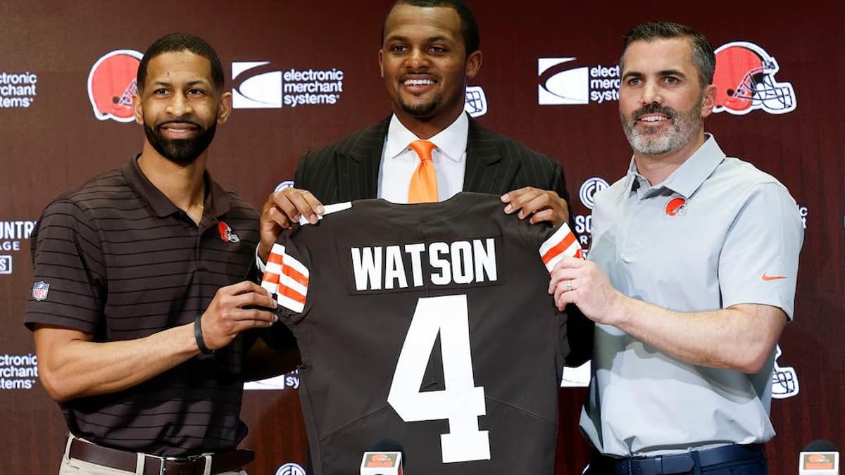 “It stunned GMs and Presidents” Peter King believes Deshaun Watson’s massive guaranteed contract will cause problems for teams across the league