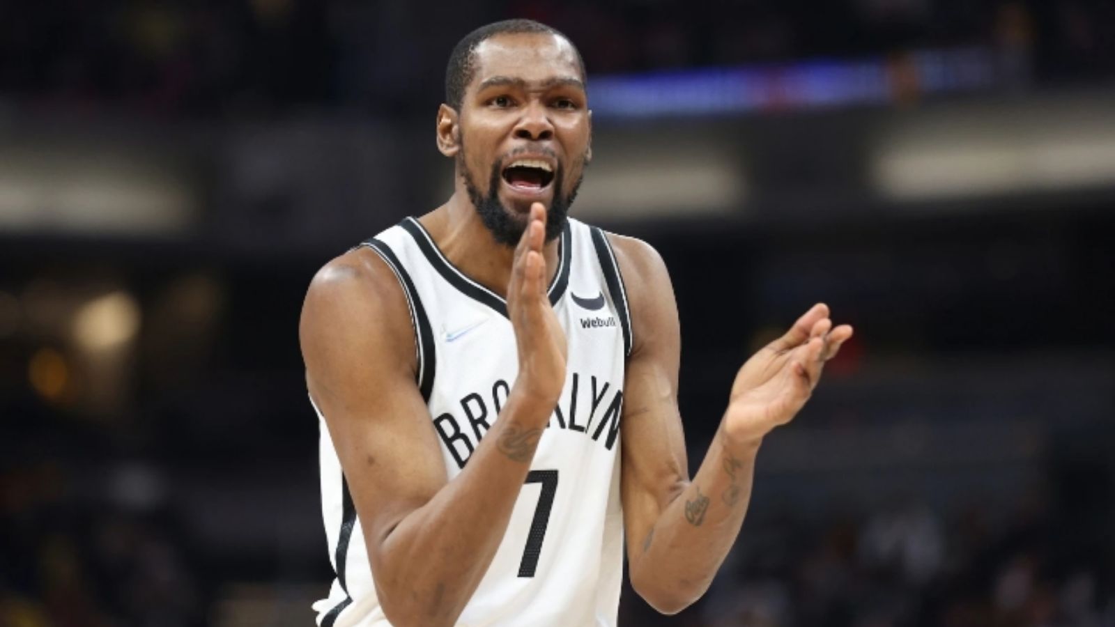 “The Modern-Day NBA is just too soft” Kevin Durant in disbelief after getting a tech for clapping his hands