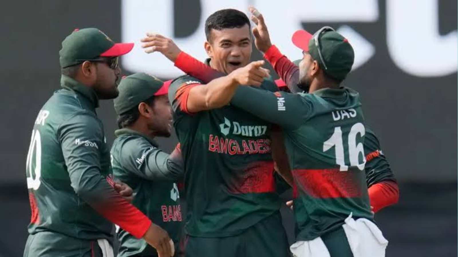 “Amra Korbo Joy” – Bangladesh cricketers sing Bengali song after historic triumph over South Africa