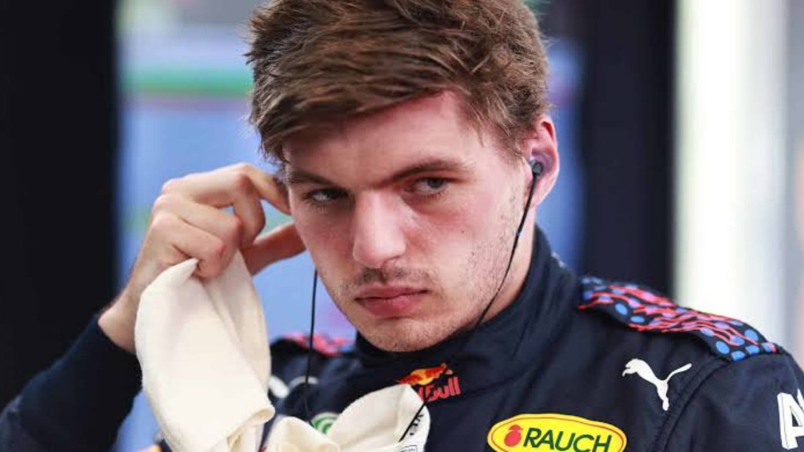 “You have to wonder if he was smart enough to go inside,” Jan Lammers doubts Max Verstappen’s decisions following the safety car incident at the Bahrain GP