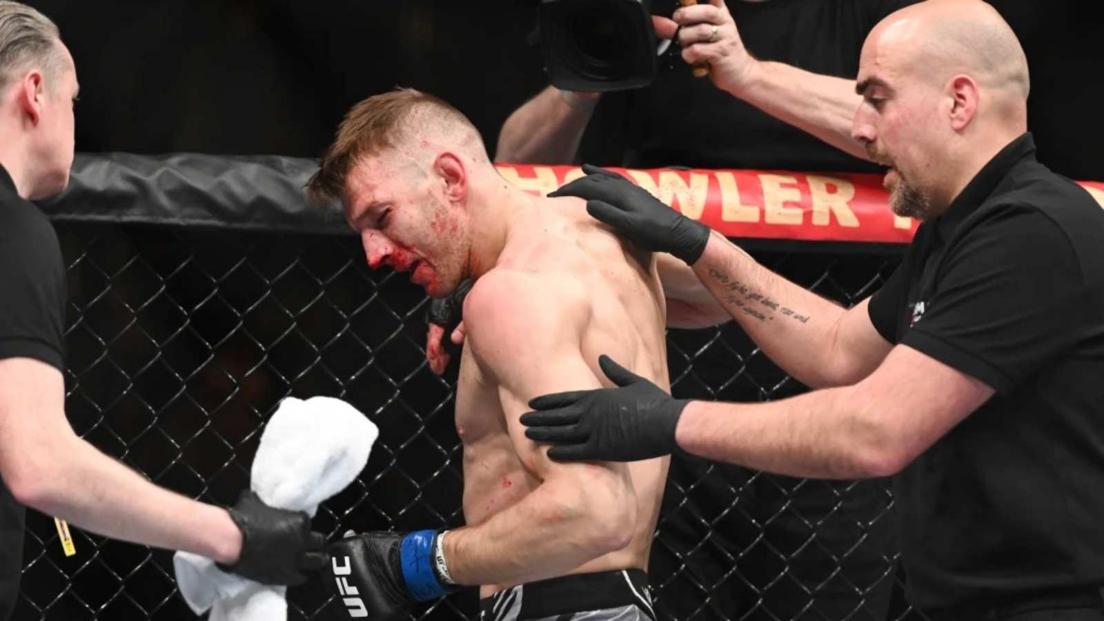 “He can do whatever he wants”- Dana White isn’t giving up on Dan Hooker just yet