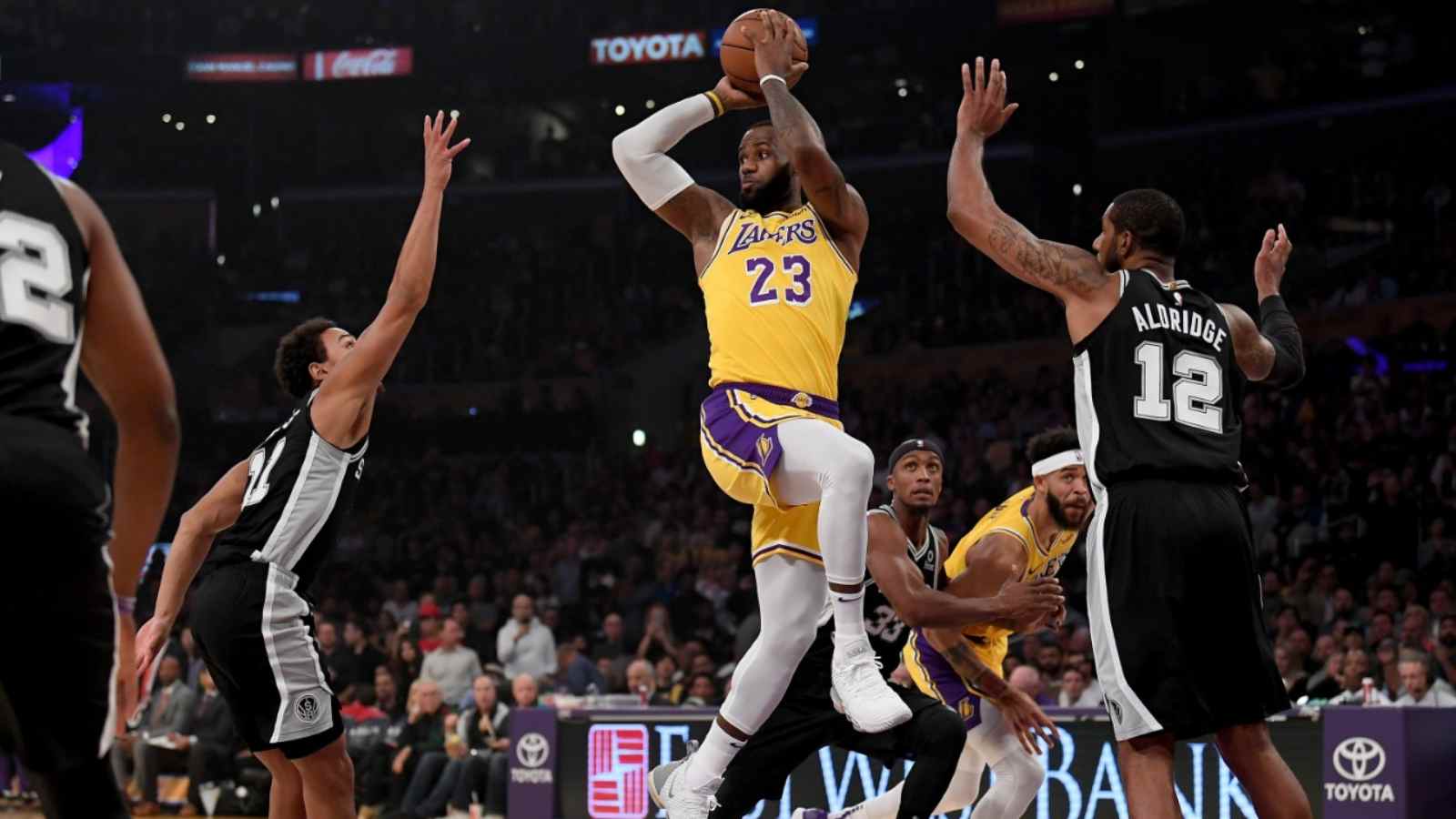 “They deserve a play-in spot more than Lakers” Fans calls out LeBron James and Co. after San Antonio Spurs upset dominant Golden State Warriors