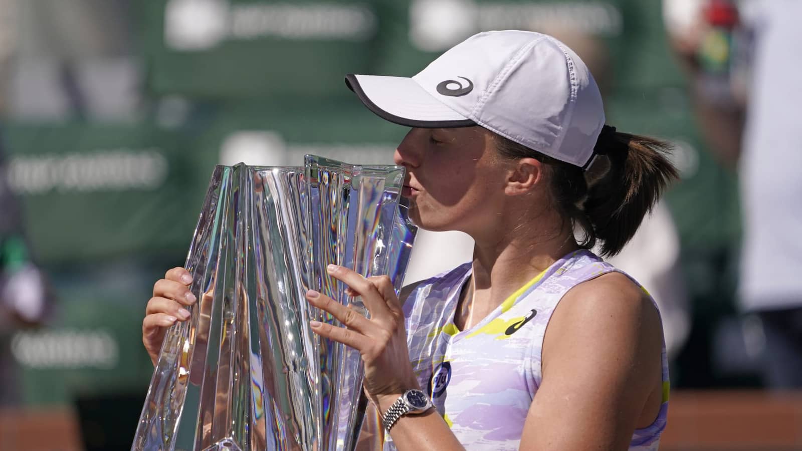 “I can play even better” Iga Swiatek continues to stamp her authority as she wins consecutive WTA-1000 titles by clinching the 2022 Indian Wells Open