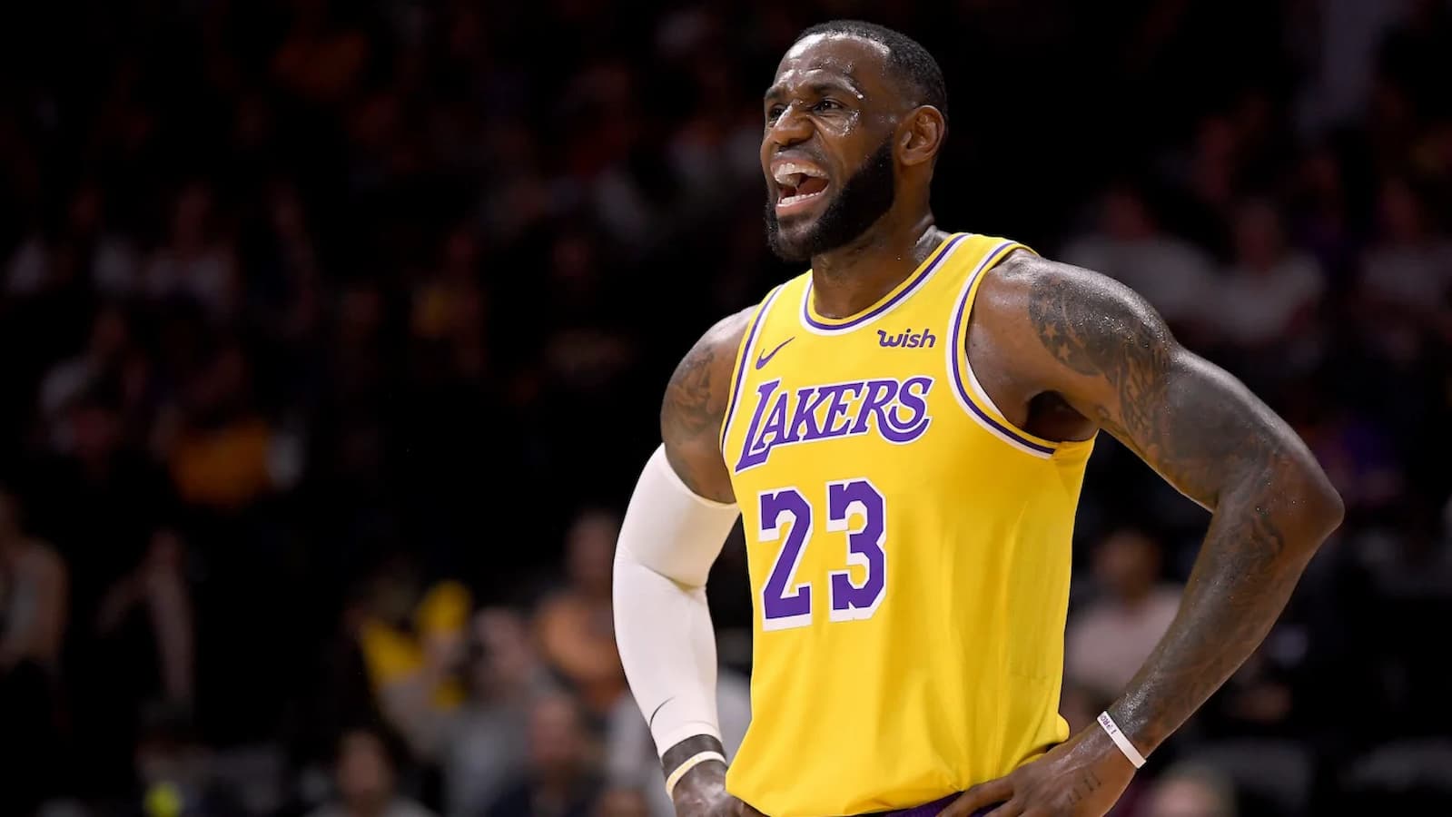 “Maybe he is the best coach for himself” Fred Roggin suggests Lakers to appoint LeBron James in player-coach role 