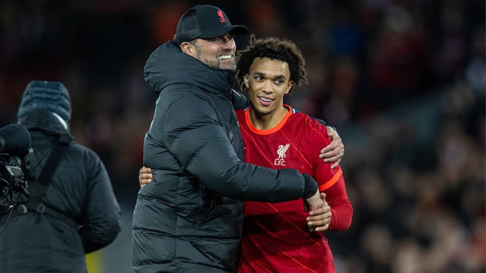 ‘I’ll knock them down’ — Liverpool boss calls out critics of Trent Alexander’s defensive capability