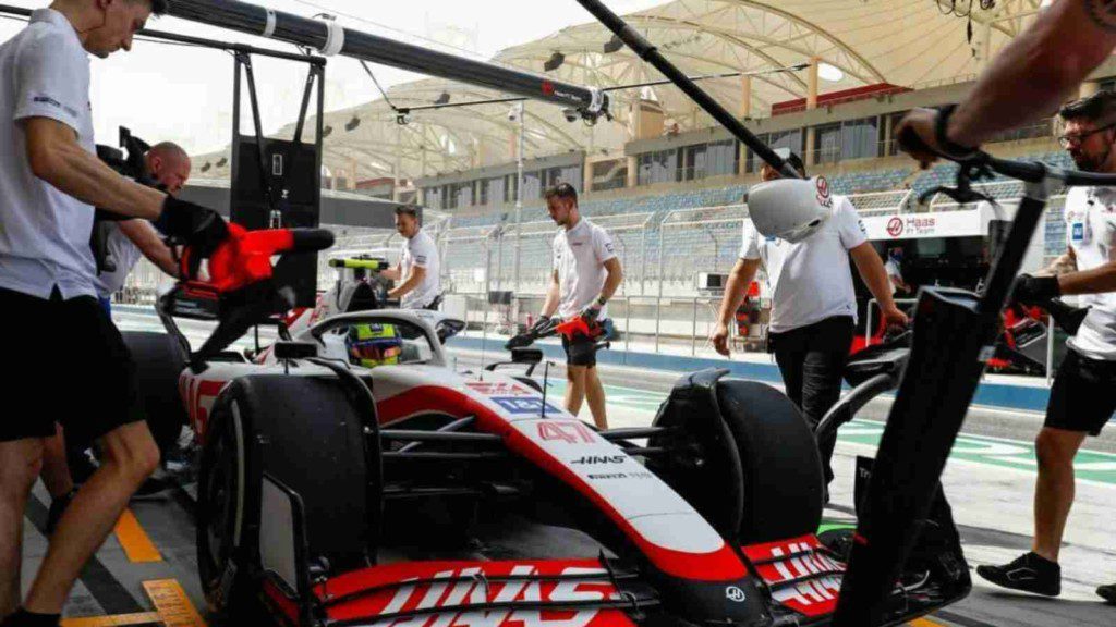 Haas' VF-22 in Bahrain