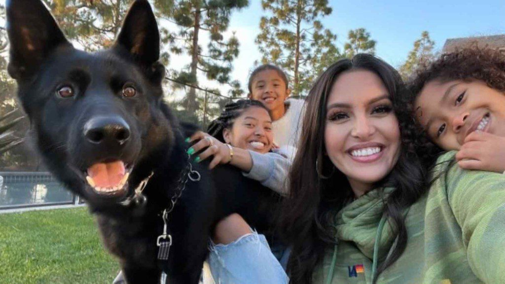 Vanessa Bryant and family with their new dog