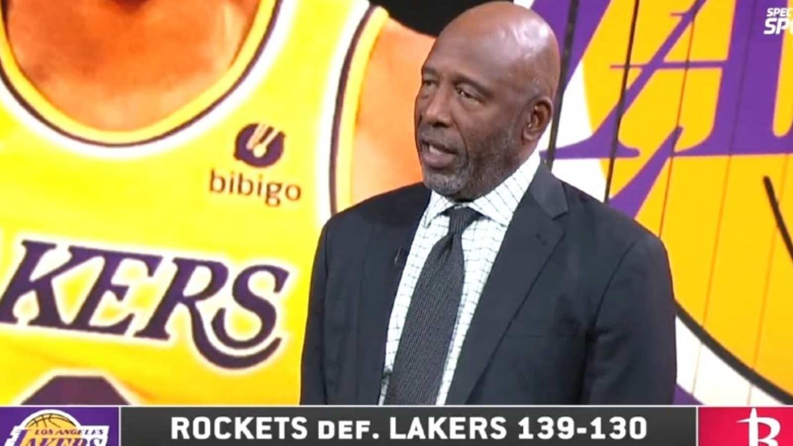 “They don’t have the will to work their way out of this” James Worthy disgusted with the Lakers after throwing away victory against 15th seed Rockets