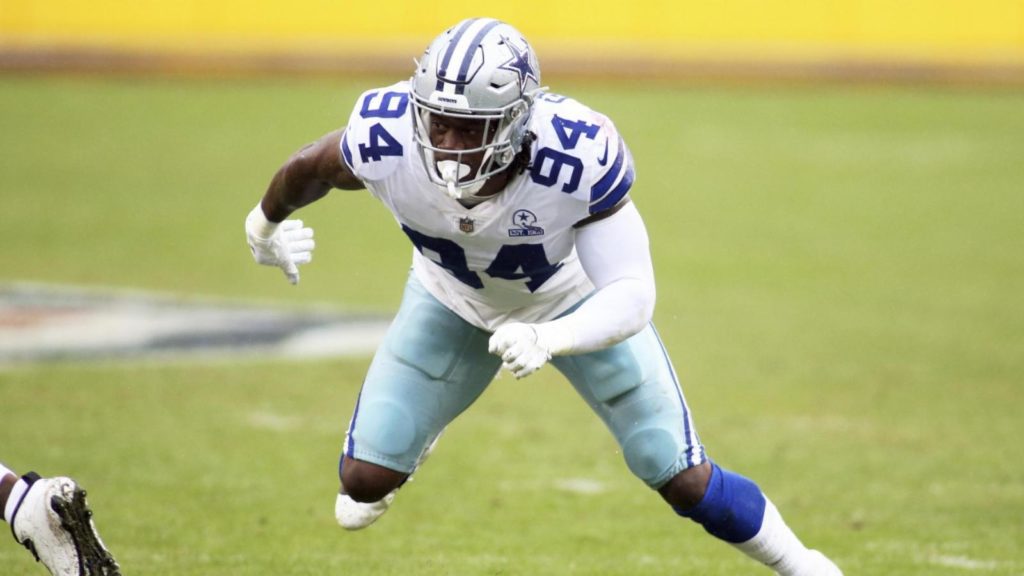 Randy Gregory in action for the Dallas Cowboys