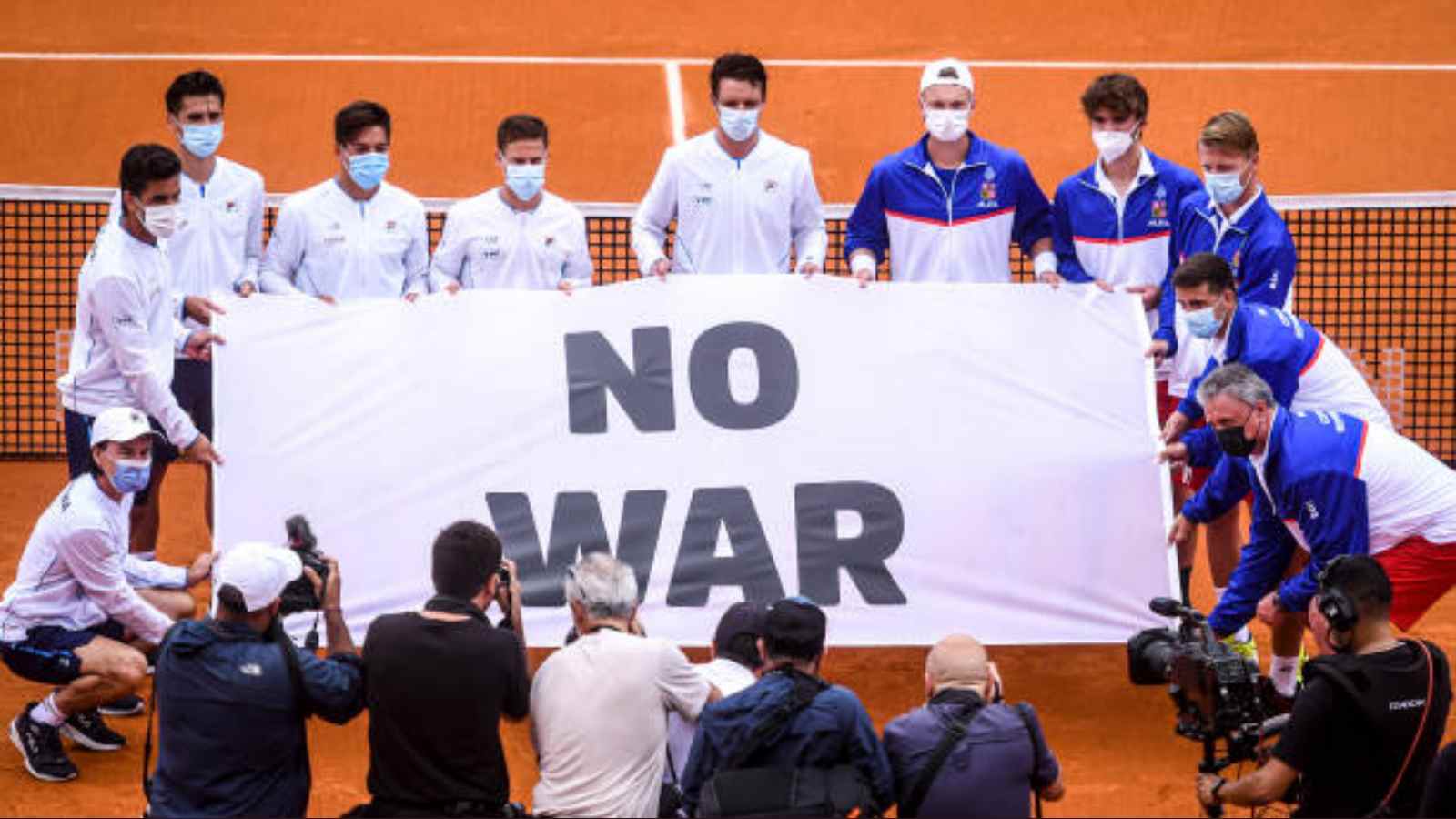 ‘No War Please’ Davis Cup Crew Urges for Peace Amid Russia-Ukraine war