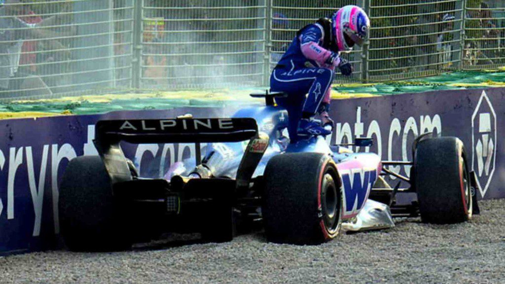 Fernando Alonso's crash in Australia