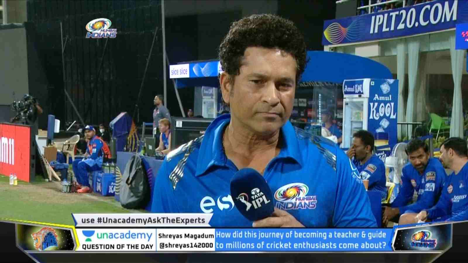 DY Patil lights up as crowd chants ‘Sachin…Sachin’ after Sachin Tendulkar takes mic for interview