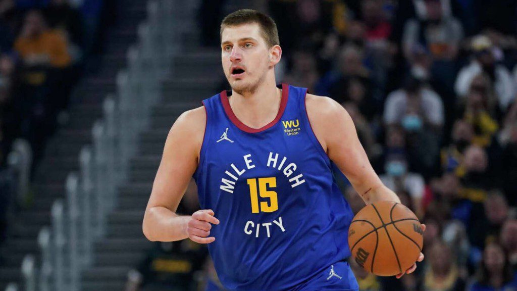 Nikola Jokic in action against the Warriors