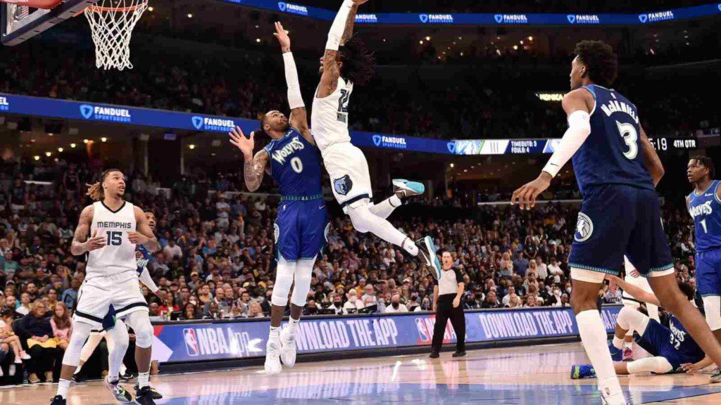 JA Morant dunks on D’Angelo Russell