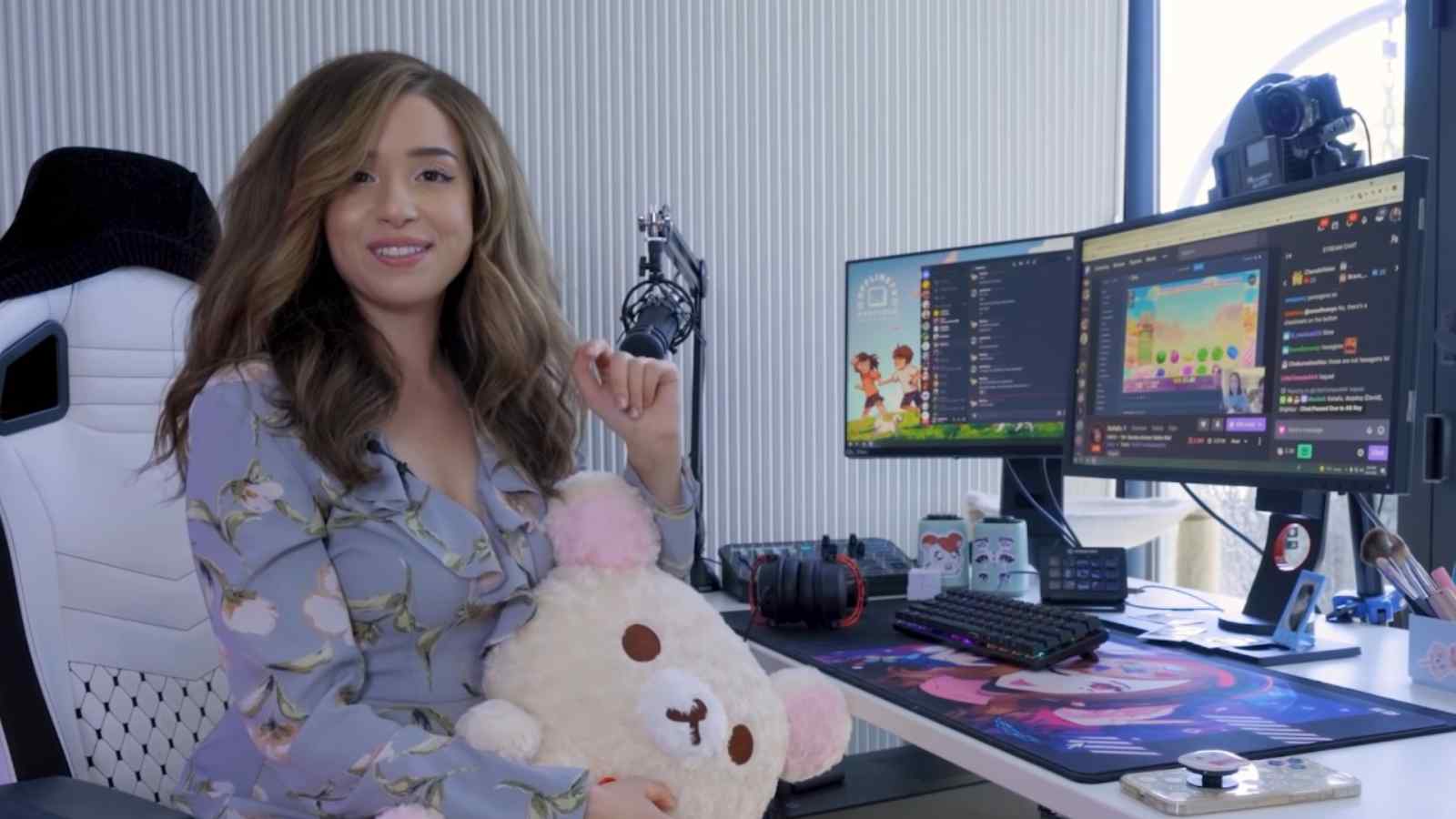 Pokimane Reacts to 15-year-old raving kid viral clip