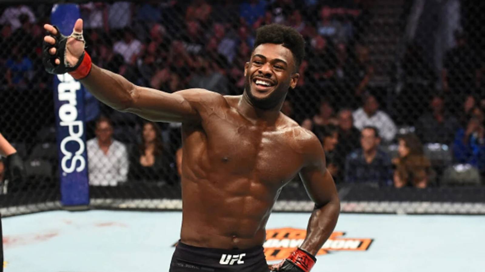 “What’s up fellas?”- Aljamain Sterling calls out to Robert Whittaker and Tai Tuivasa to issue an apology after counting him out