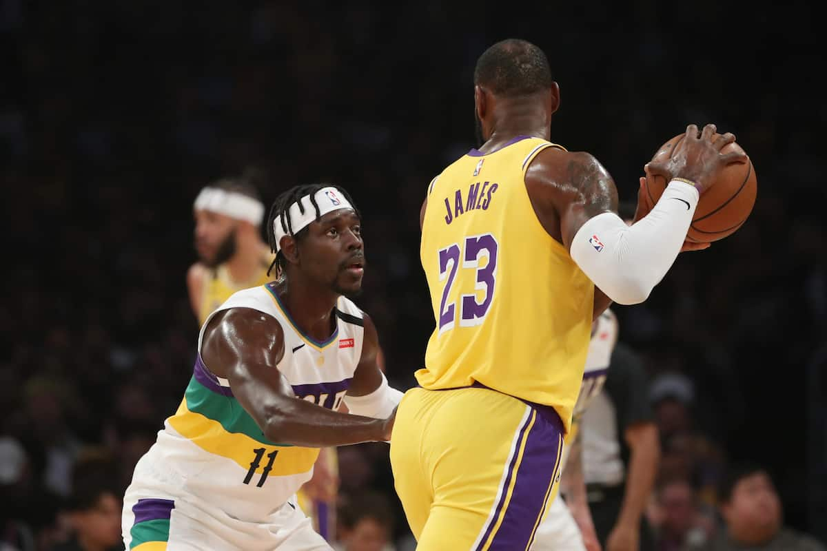 Lakers star LeBron James delivers perfect 3-word response to Jrue Holiday’s $306k foul 