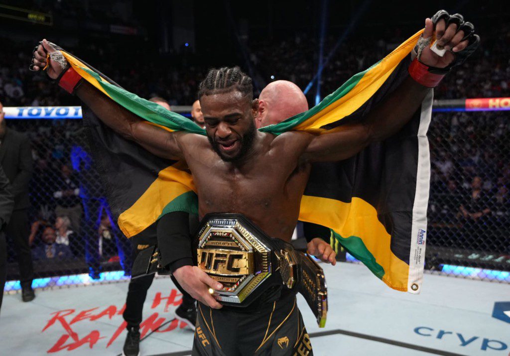 Aljamain Sterling beats Petr Yan