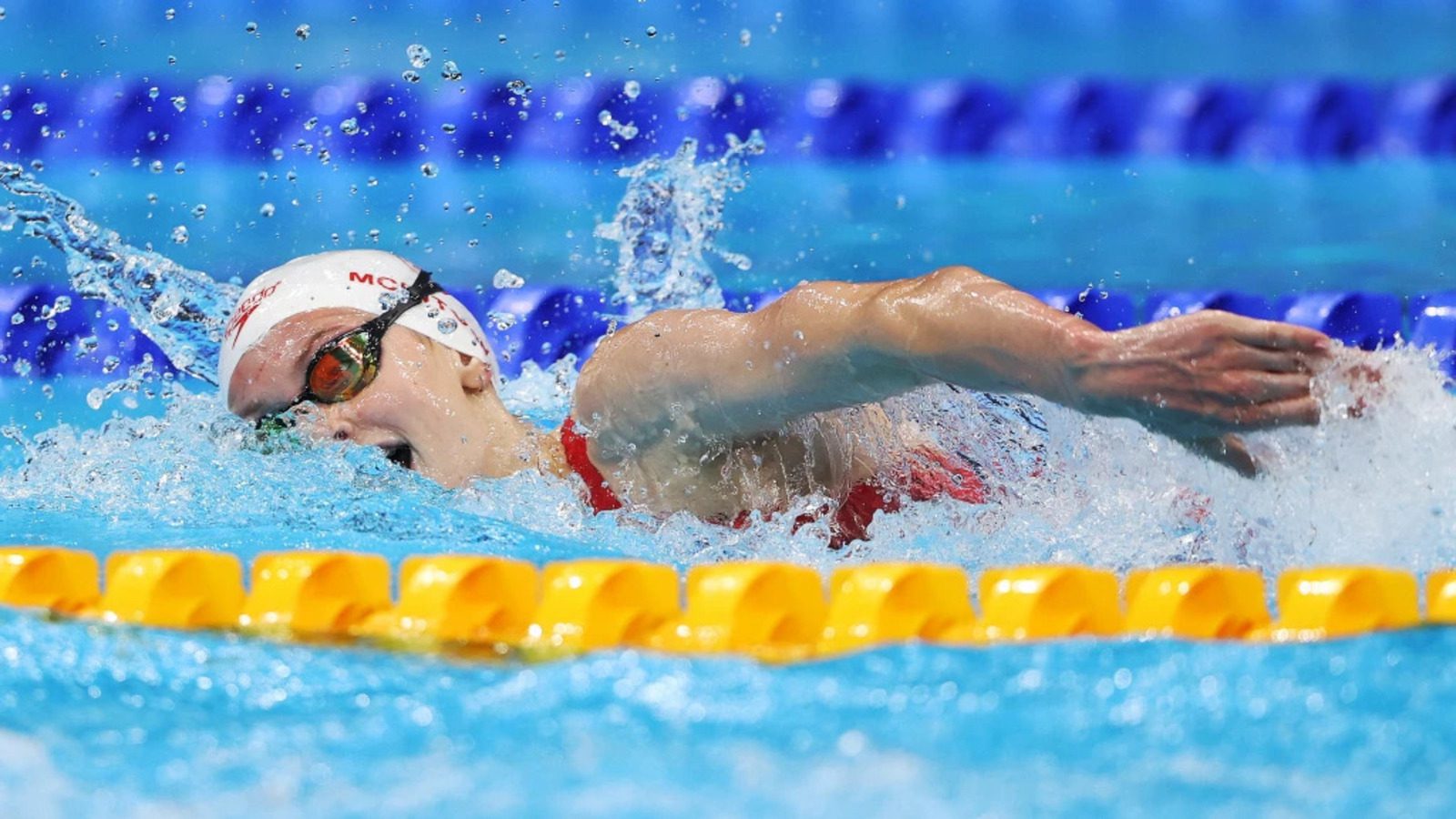 “15-year-old swimming superstar”: Summer McIntosh impresses at the Canadian World Championship Trials