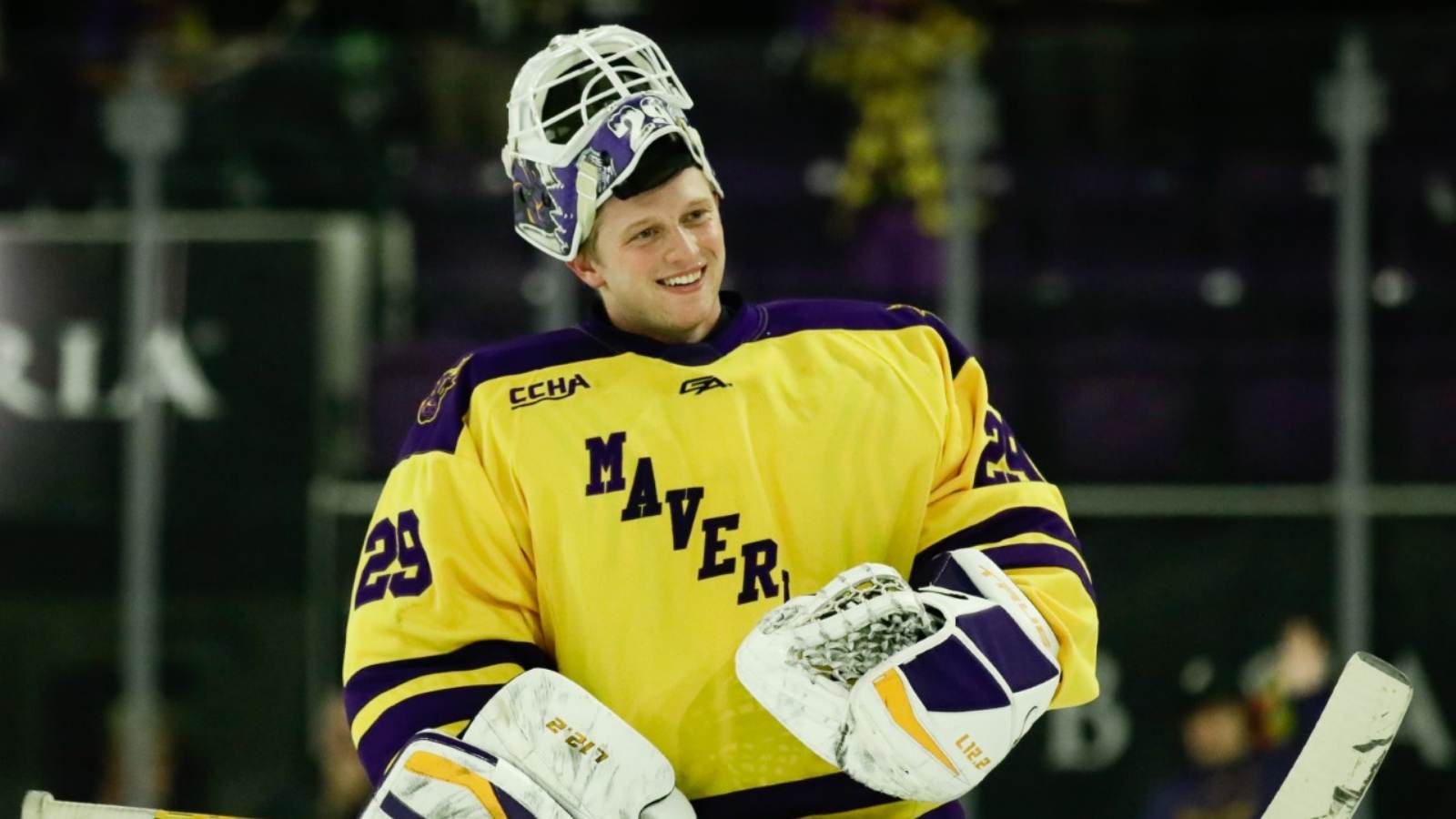 “Best decision I ever made” – Dryden McKay reacts on winning Hobey Baker Award as top college player