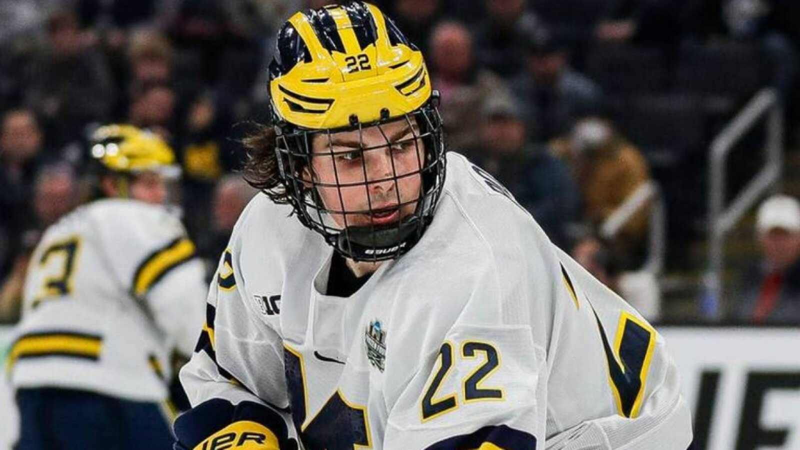 “Proud day for our organization” – Owen Power, No. 1 pick in 2021 Draft signs contract with Sabres