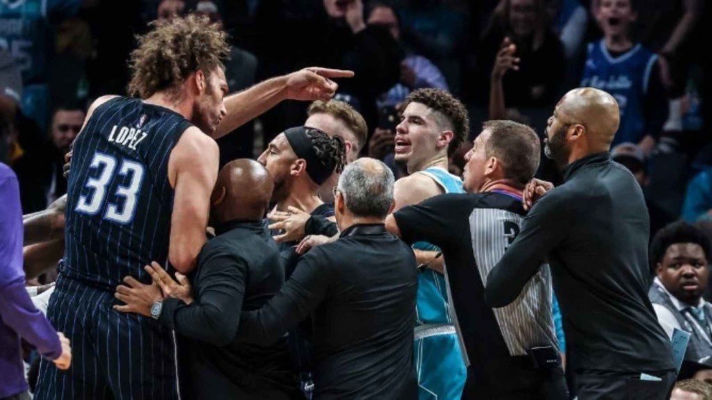 Orlando-Hornets Scuffle