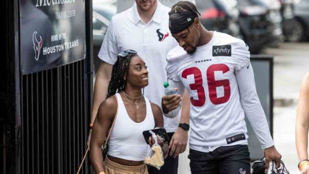 Simone Biles and Jonathan Owens