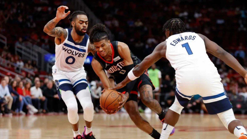 Jalen Green in action against the Minnesota Timberwolves