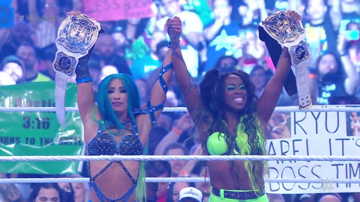 “ALL-OUT BRAWL”: Sasha Banks and Naomi walk-out as the New Women’s Tag Team Champions