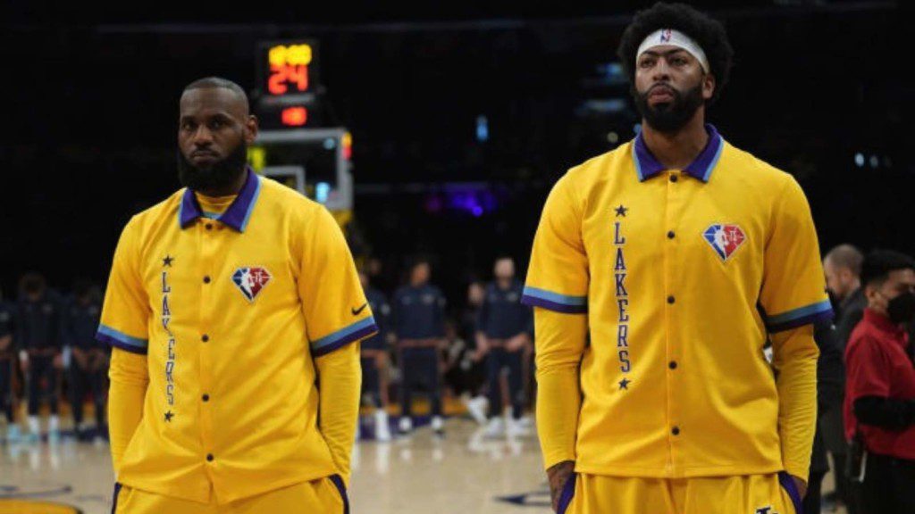 LeBron James and Anthony Davis makes comeback for the Lakers