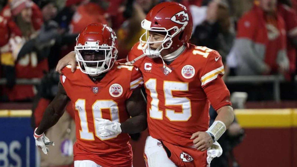 Tyreek Hill and Patrick Mahomes