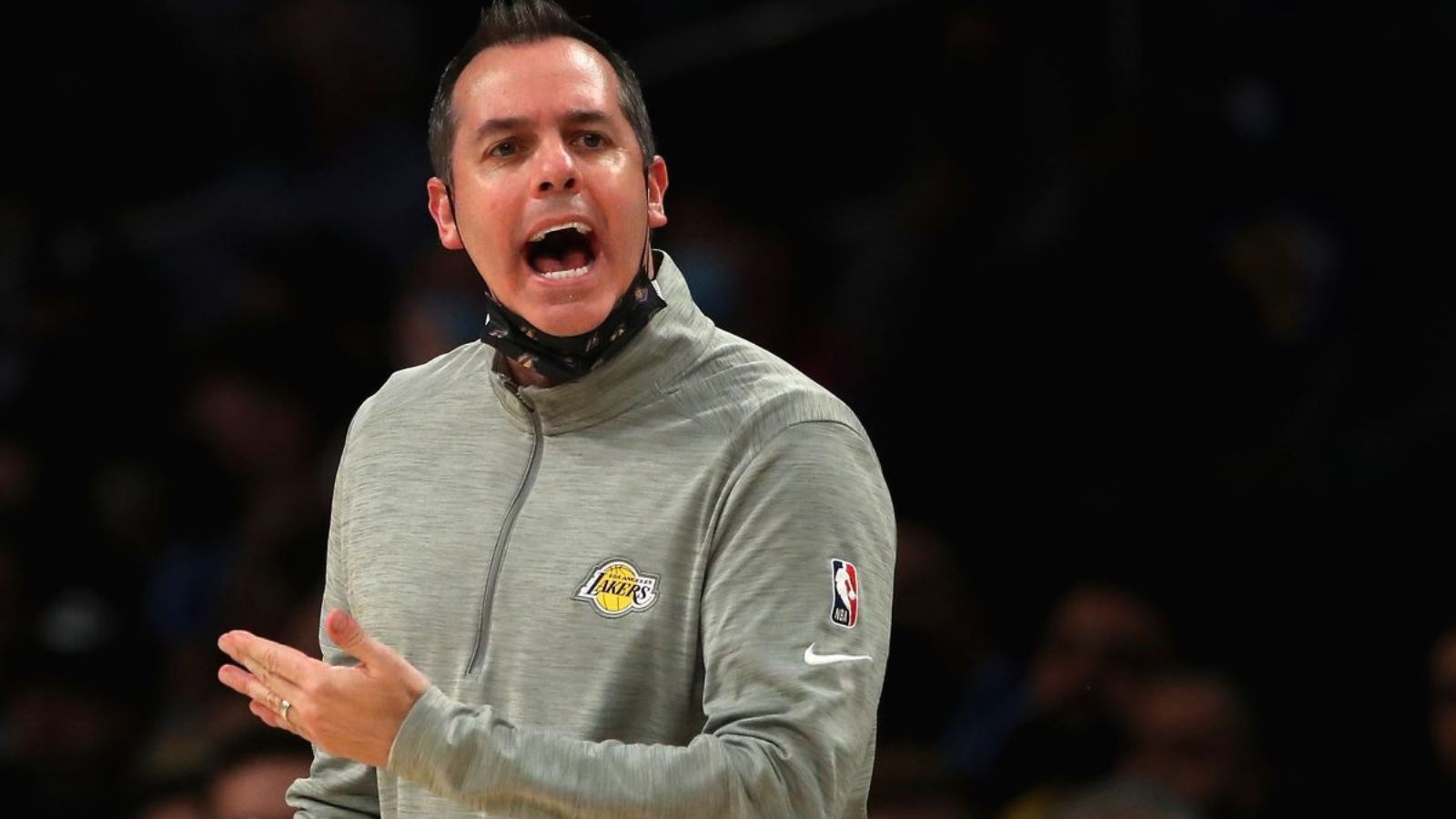 “That’s all the Lakers can be proud of” NBA fans take a dig at Frank Vogel’s bench after seen going bonkers on Dwight Howards’ 3-pointer