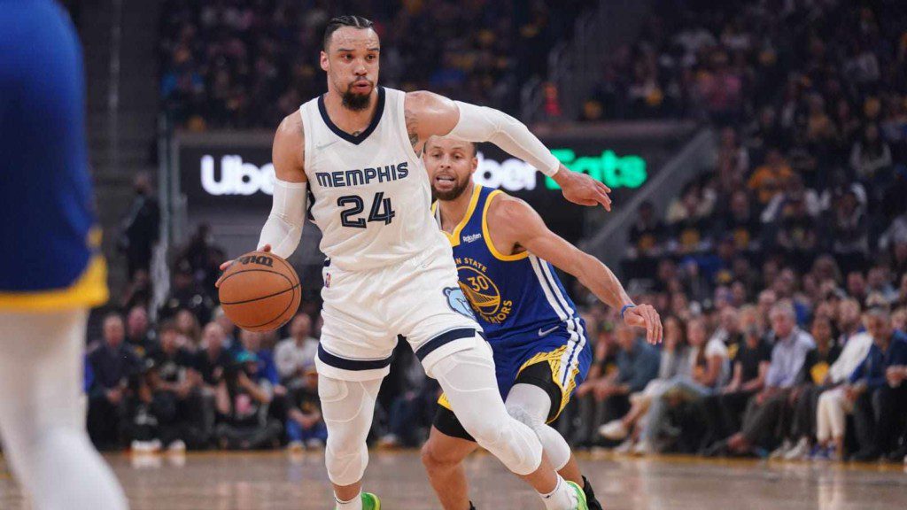 Stephen Curry and Dillon Brooks