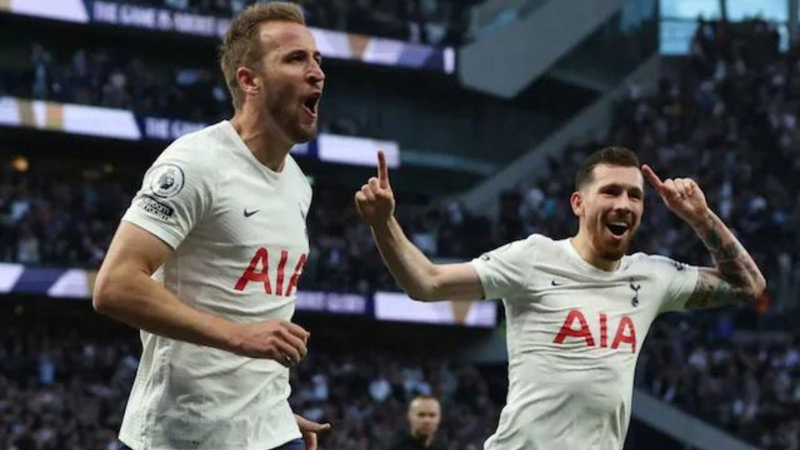 “He’s gaining on us”- Twitter reacts as Tottenham Hotspurs destroy Arsenal in Premier League 2021-22 to close the Champions League spot gap to one point