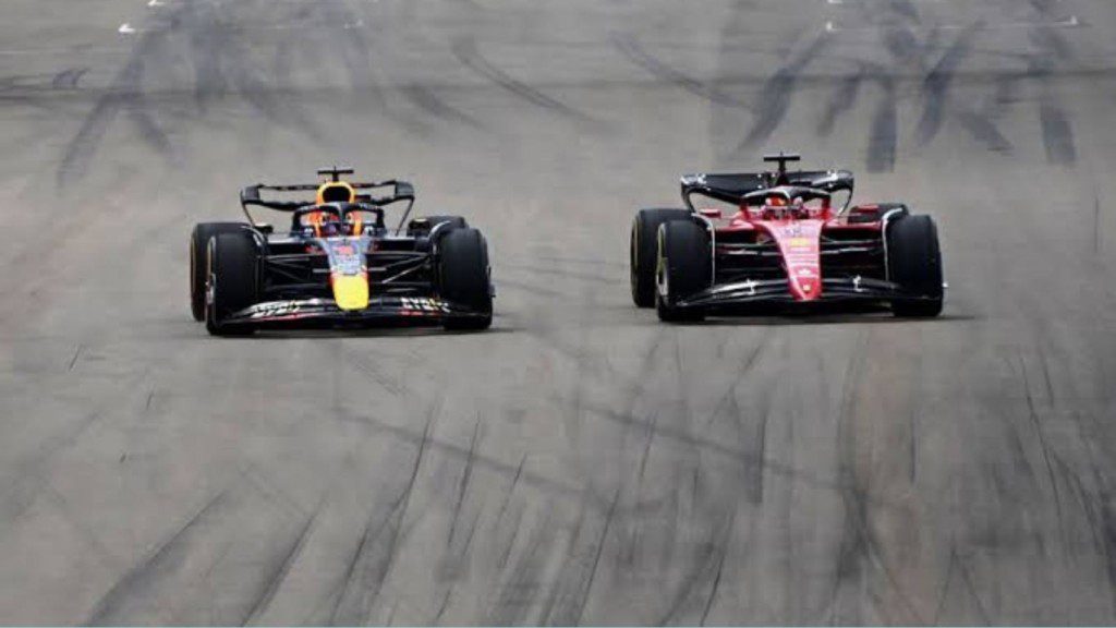 Charles Leclerc in his F1-75 and Max Verstappen in his RB18 in the Miami GP