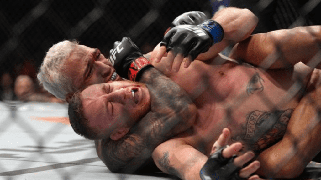 Charles Oliveira vs Justin Gaethje