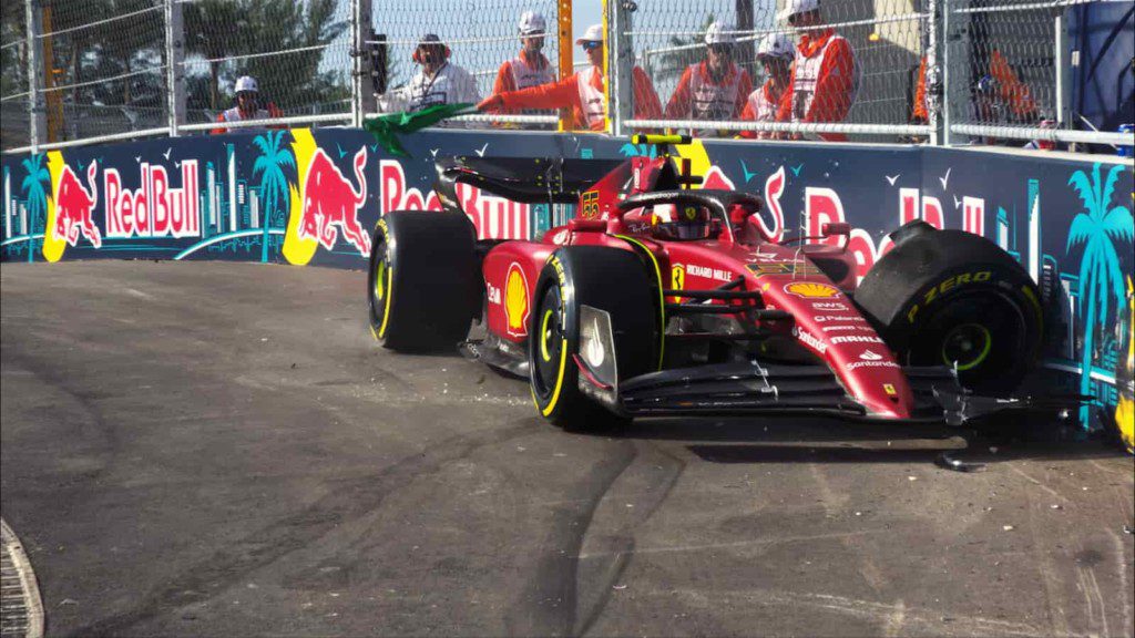 Carlos Sainz's crash at the FP2 of Miami GP